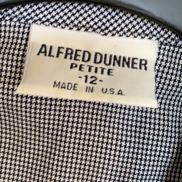 Vintage Small hounds tooth print jacket with shoulder pads & pant - Picture 5 of 17